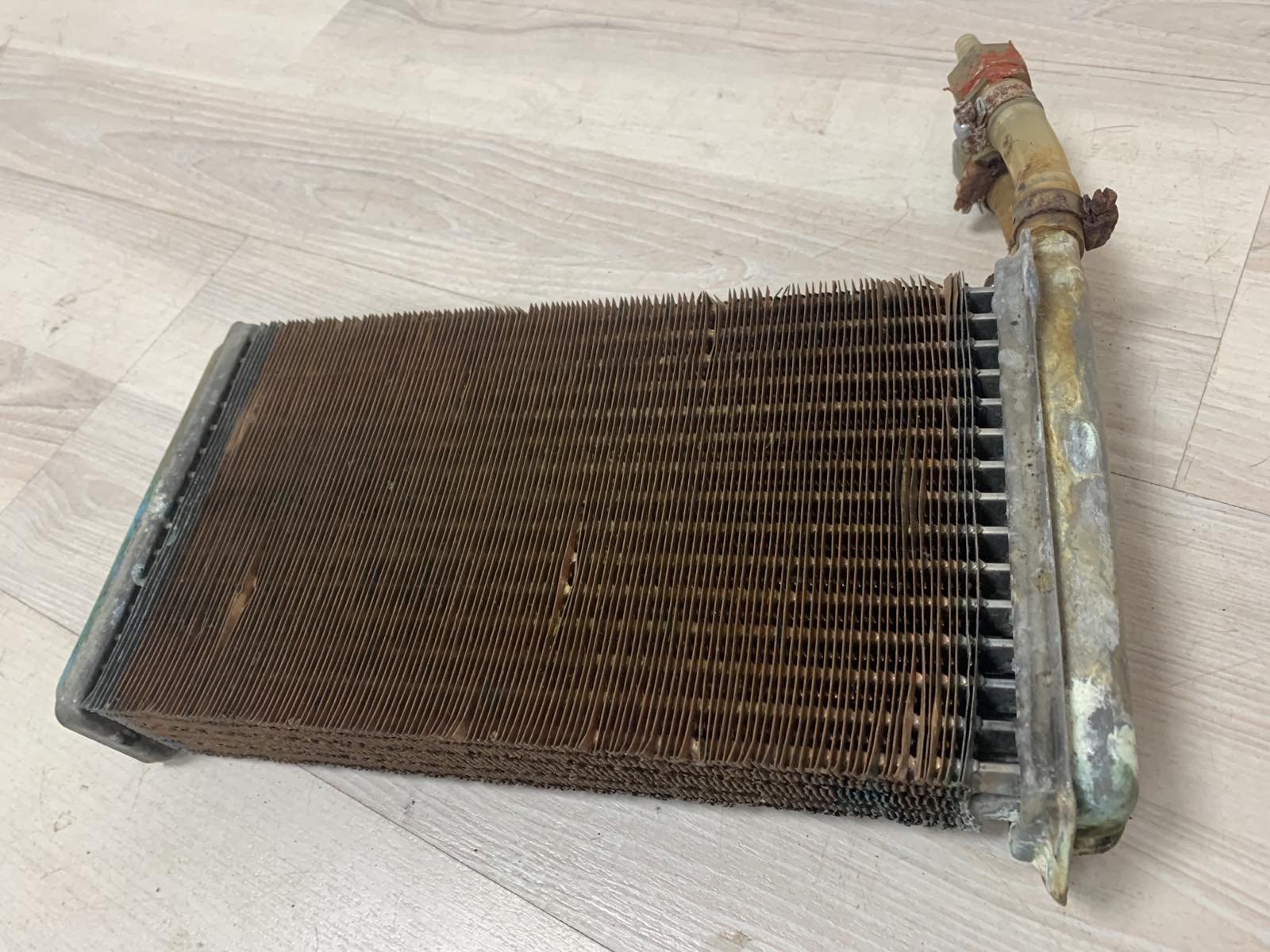 старый радиатор печки