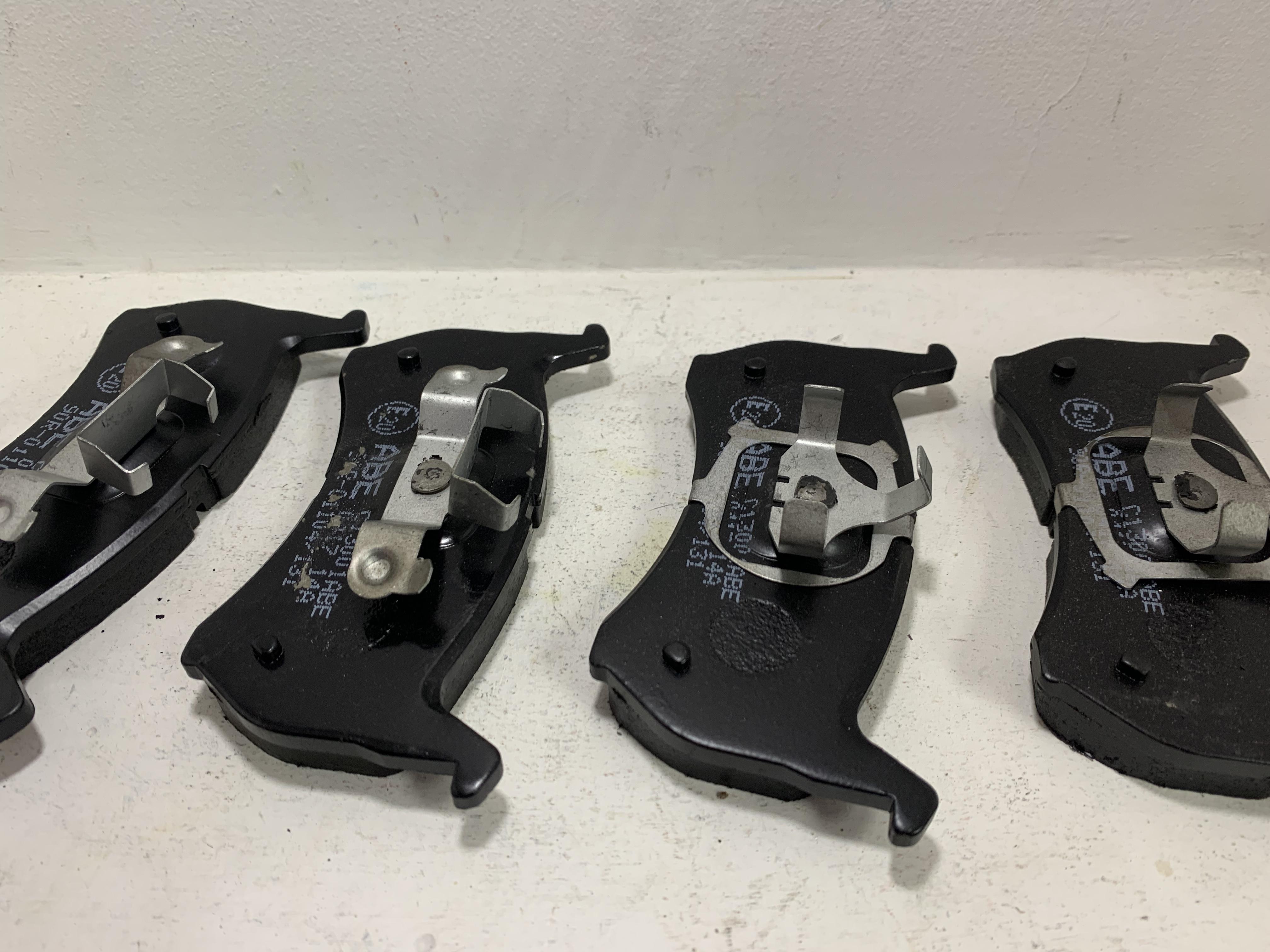 Комплект тормозных колодок, дисковый тормоз ABE