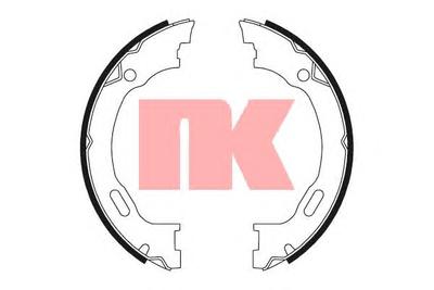 Комплект тормозных колодок, стояночная тормозная система NK 2733689