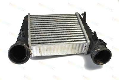 Интеркулер THERMOTEC DAW003TT