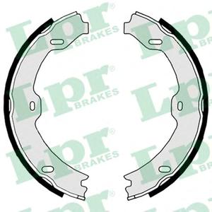 Комплект тормозных колодок, стояночная тормозная система LPR 09020