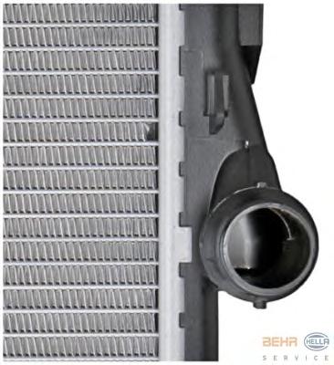 Радиатор охлаждения HELLA