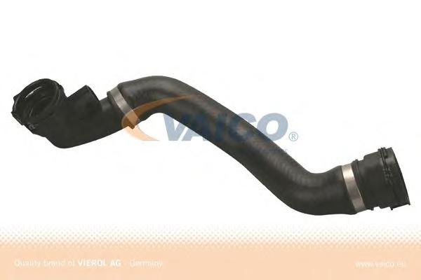 Патрубок системы охлаждения VAICO