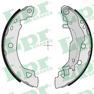 Комплект тормозных колодок LPR 04925