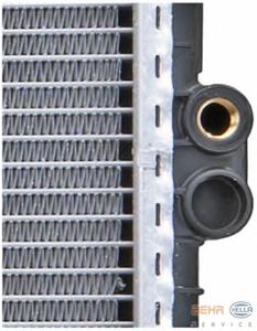 Радиатор охлаждения HELLA