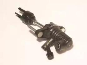 Главный цилиндр сцепления AISIN