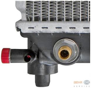 Радиатор охлаждения HELLA