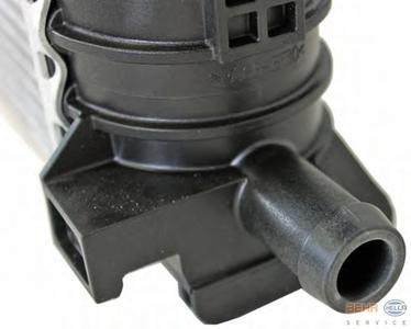 Низкотемпературный охладитель, интеркулер HELLA