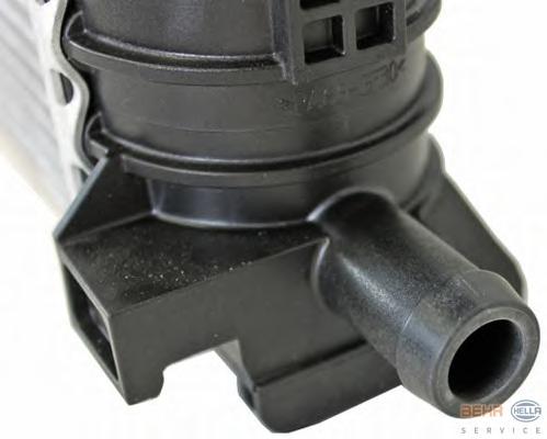 Низкотемпературный охладитель, интеркулер HELLA