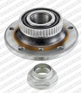 Комплект подшипника ступицы колеса SNR R150.35