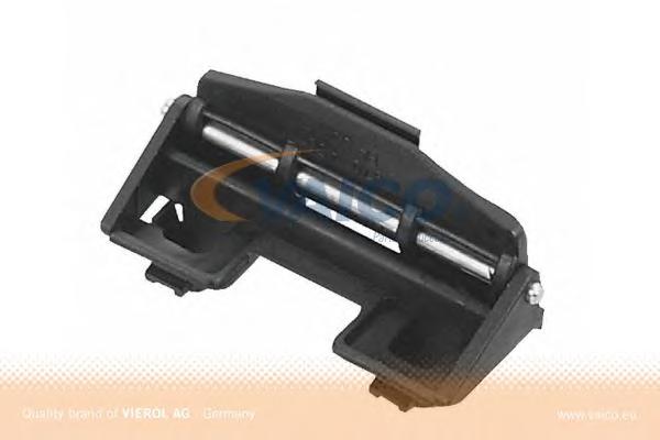 Шарнир, крышка бензобака VAICO