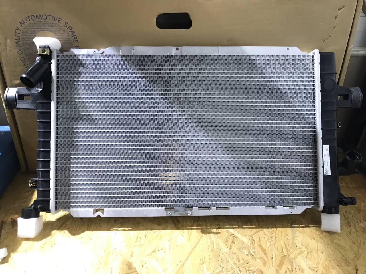 Радиатор охлаждения NISSENS