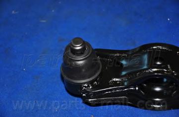 Рычаг подвески PARTS-MALL