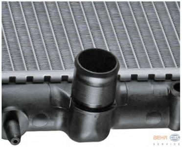 Радиатор, охлаждение двигателя HELLA