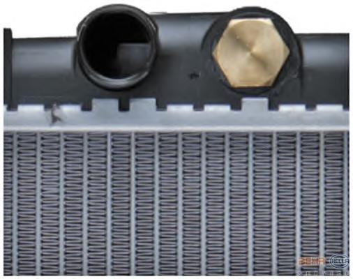 Радиатор, охлаждение двигателя HELLA