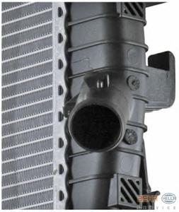 Радиатор, охлаждение двигателя HELLA