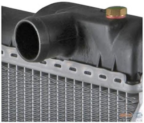 Радиатор, охлаждение двигателя HELLA