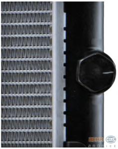 Радиатор, охлаждение двигателя HELLA