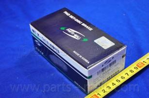 Комплект тормозных колодок, дисковый тормоз PARTS-MALL PKA-003
