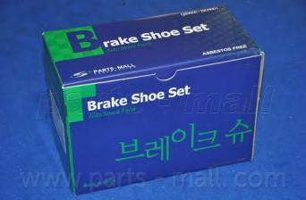 Комплект тормозных колодок PARTS-MALL PLC-009