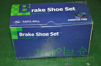 Комплект тормозных колодок PARTS-MALL PLB-031