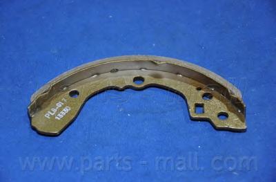 Комплект тормозных колодок PARTS-MALL