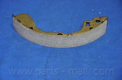 Комплект тормозных колодок PARTS-MALL