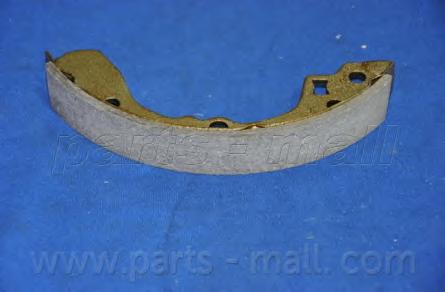 Комплект тормозных колодок PARTS-MALL