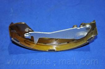 Комплект тормозных колодок PARTS-MALL