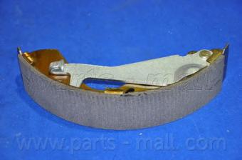 Комплект тормозных колодок PARTS-MALL