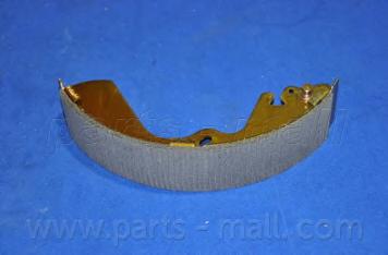 Комплект тормозных колодок PARTS-MALL