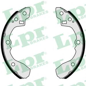 Комплект тормозных колодок LPR 01054